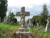 2011 р. Надгробок із розп’яттям