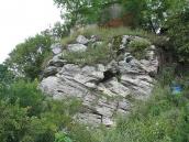 2011 р. Скелі на північ  від монастиря