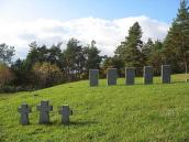 Хрести на тлі стел