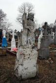 2016 р. Надгробок з постаттю ангела (2)