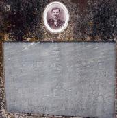 Таблиця з написом