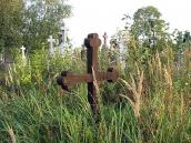 Фігурний надгробний хрест