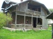 Фасад з галереєю