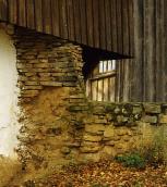 Мур обійстя