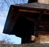 Піддашшя бабинця