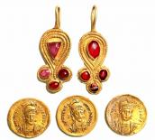 Сережки і монети середини 5 ст.…