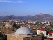 2004 р. Купол мечеті на тлі міста.…