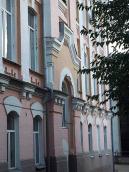 Центральна частина фасаду