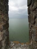 Вид на лиман крізь бійницю північного…