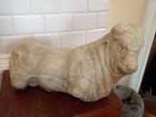 Скульптура бика