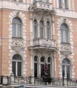 Центральна частина