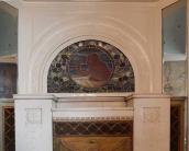 Фрагмент інтер’єра з вітражем (2)