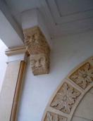 Консоль балки в проході