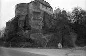 1978 р. Вежу мурована і церква.…