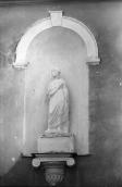 1989 р. Ніша зі скульптурою (2-й поверх)