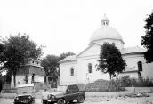 1989 р. Дзвіниця і церква. Вигляд з…