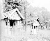 1990 р. Каплиці біля церкви. Вигляд з…