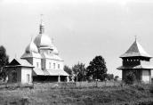 1990 р. Церква і дзвіниця. Вигляд з…