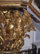 Постать у 3/4