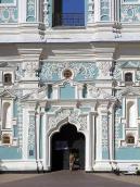 Центральна частина фасаду