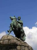 Постать на коні