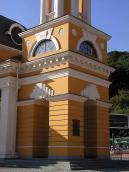 Нижні яруси дзвіниці