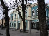 2005 р. Головний фасад у ракурсі