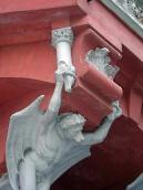 Ліва постать