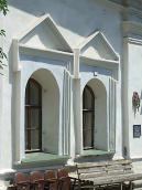 Західна частина південного фасаду.…