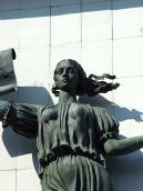 Півпостать