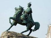 Постать на коні