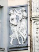 Горельєф “Три грації”