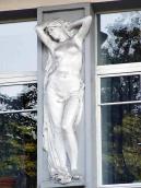 Горельєф “Менада”