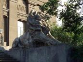 2007 р. Скульптура лева (права)