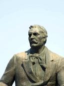 Півпостать