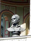 У 3/4 повороті