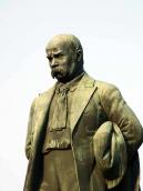 Півпостать