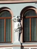 Каріатіда на 2-у поверсі