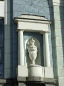 Ніша з вазою