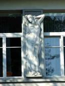 Горельєф “Менада”