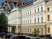 2007 р. Головний фасад у ракурсі