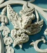 Правий херувим