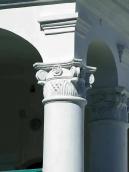 Капітель колони