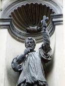 Півпостать