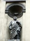 2007 р. Скульптура святого в ніші…