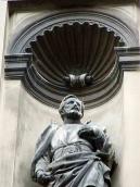 Півпостать