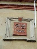 Дошка з датою “R.P.1887”