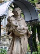 Півпостать