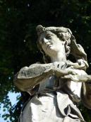 Півпостать