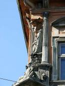 2007 р. Скульптурна група на розі